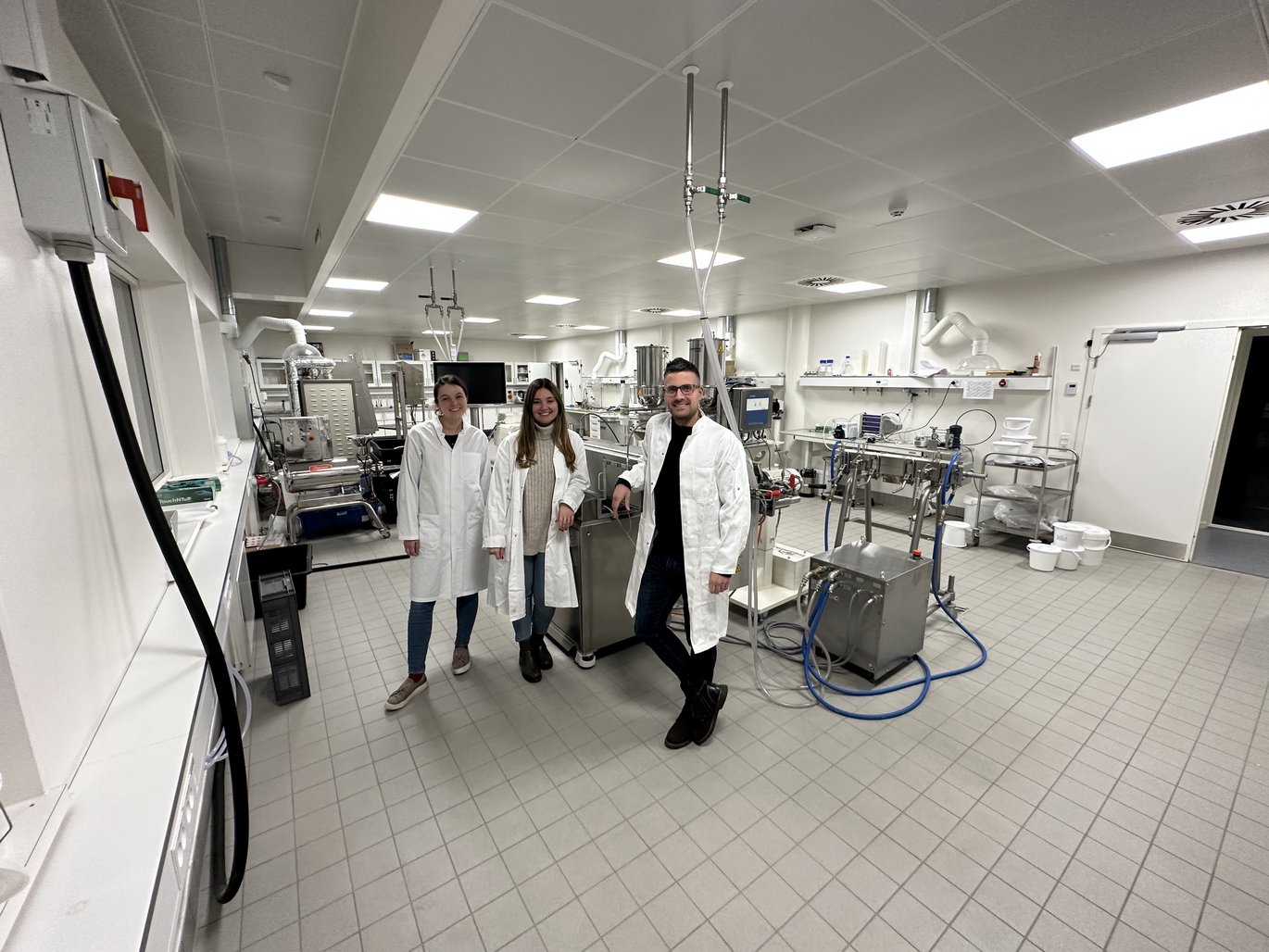 Mario’s NNF team from left to right: Julia Bechtner, Postdoc funded by the Novo Nordisk Foundation - Plant Science, Agriculture and Food Biotechnology - Postdoctoral Fellowships 2022, ; Julia Spotti, Postdoc funded by the Novo Nordisk Foundation - Plant Science, Agriculture and Food Biotechnology - Project grants 2022; and Mario Martinez, Associate Professor. All from the Department of Food Science, Aarhus University.