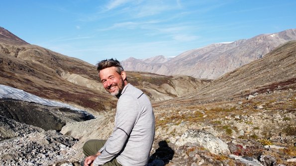 Mikael Sejr enjoying his job (Photo: Henry Henson) ©