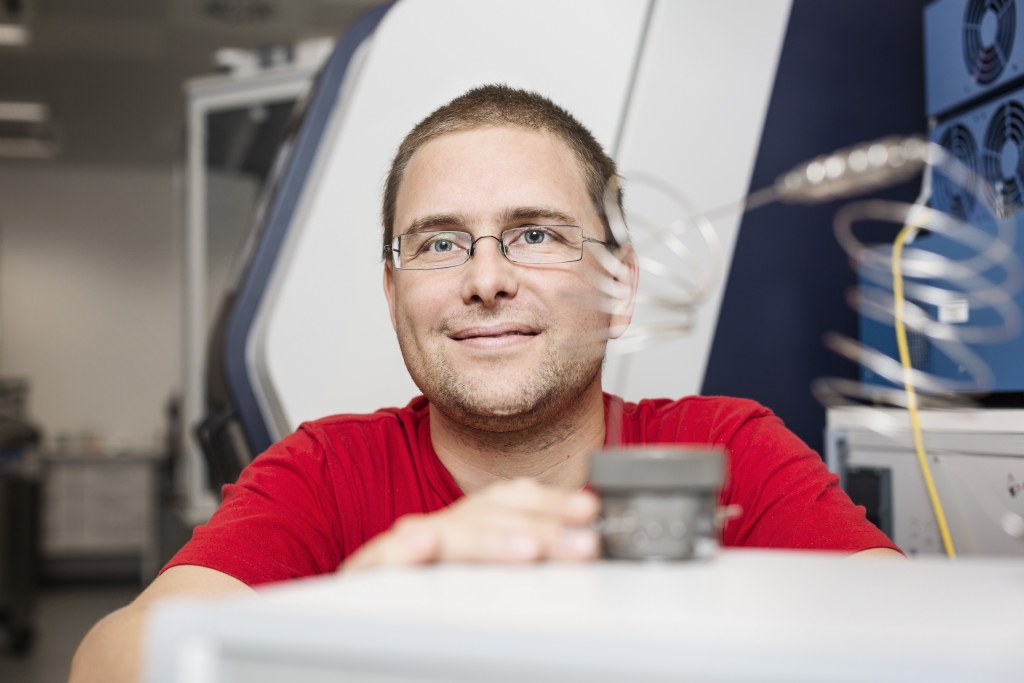 Mogens Christensen gives his views in Aktuel Naturvidenskab on the transition from using fossil fuels to green energy. (Photo: Maria Randima)